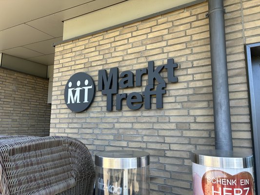 MarktTreff_Sehestedt_außen_logo_01.jpg
