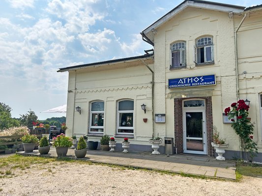 Athos_außen_03_bea.jpg