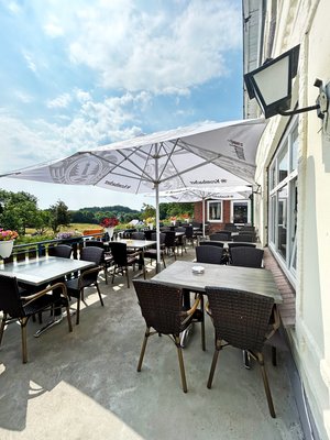 Athos_außen_Terrasse_01_bea.jpg