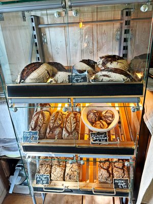 Lütte_Backstuv_innen_Brot_01_bea.jpg