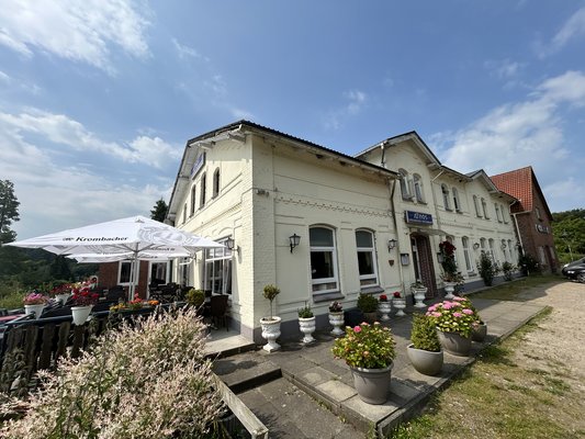 Athos_außen_01.jpg